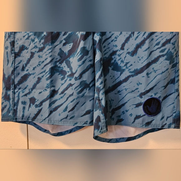 🩳 NWT Body Glove La Concha Wind Tie Dye Board Shorts Swim Trunks Shorts Size S - Picture 2 of 8